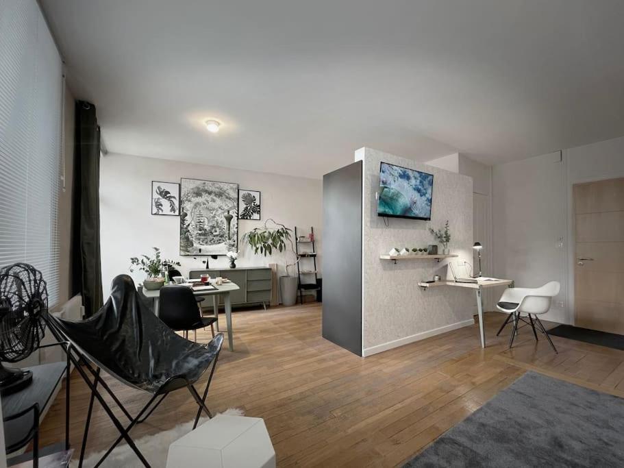 Grand Studio Confortable Situe En Centre Ville Gérardmer Esterno foto
